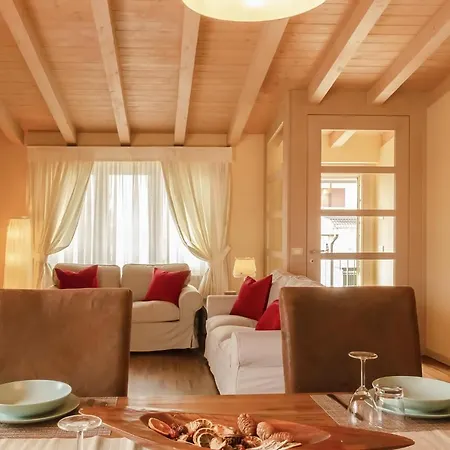 Apartment La Piazzetta *