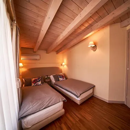 Apartment La Piazzetta Sirmione