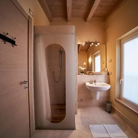 La Piazzetta Apartment Sirmione
